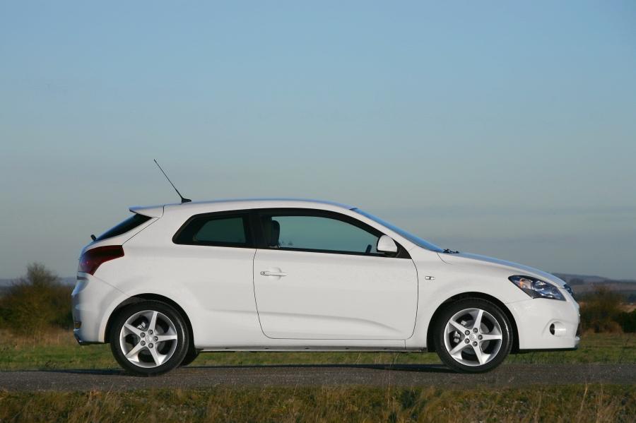 Kia pro_cee&rsquo;d 2008 года  (фото 54 из 182)
